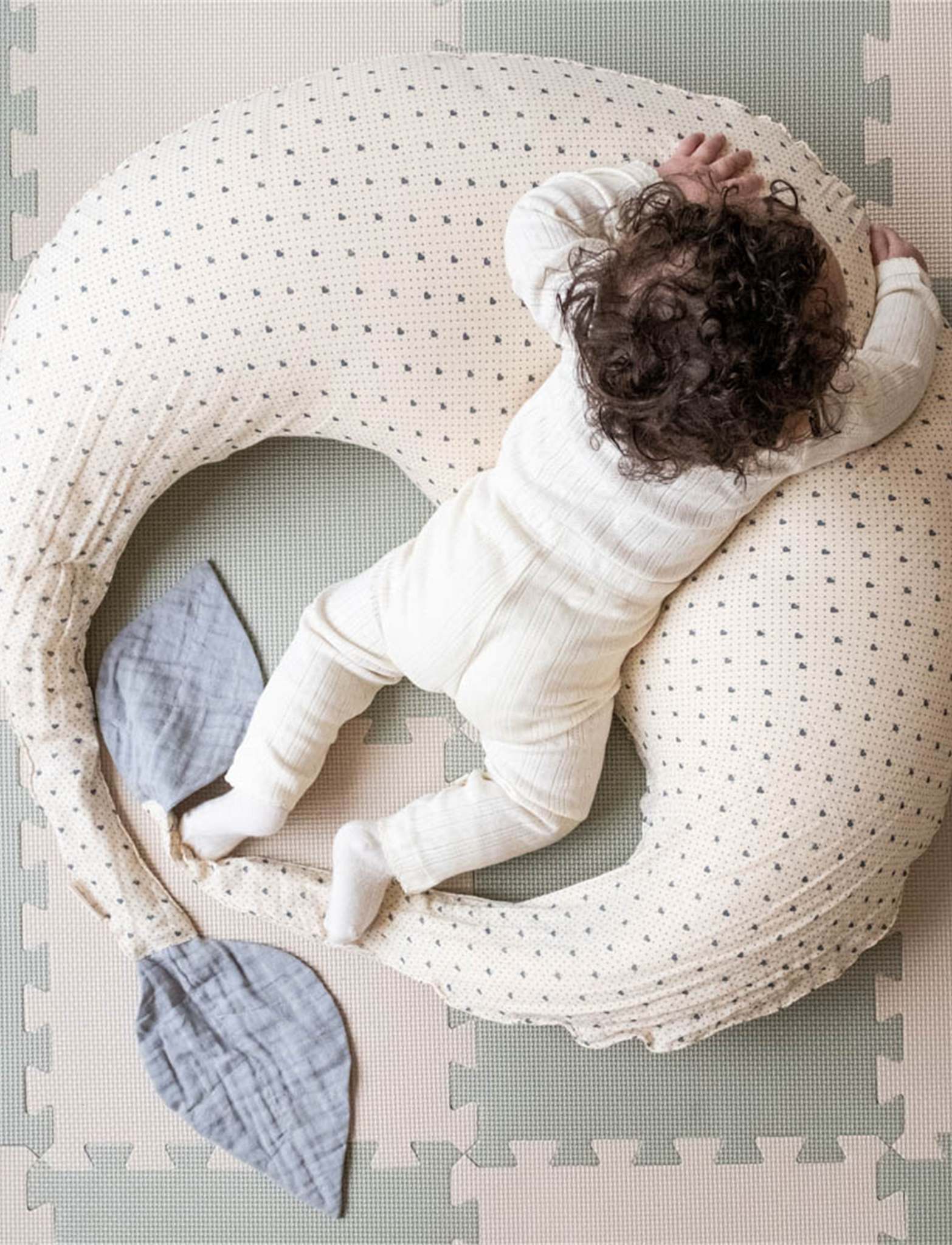 That's Mine Moon ammepude - Lots of love sky - 45% Organic cotton / 55% Thermoballs Buy Amning & pusletid||Ammepuder||Pusle||Alle||Favoritter||Amning||personale||Amning||Efterår og vinter 2024||Lots of love||alt minus sløjfe||NOOS||Del dine øjeblikke||mette-sale||Orderly Emails - Recommended Products||Must haves||Bestsellers||cn||All here.