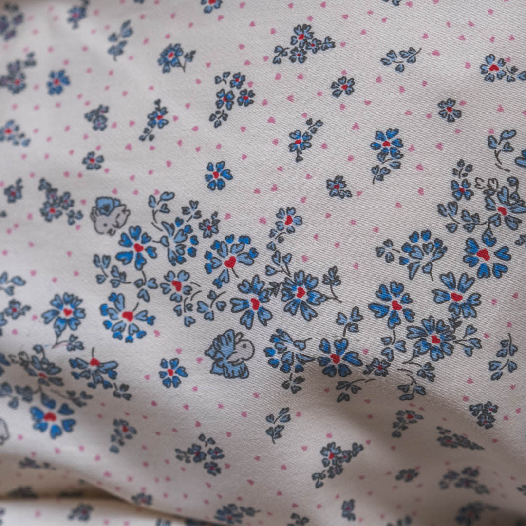 Levi bedding - Sprinkles hearts off white