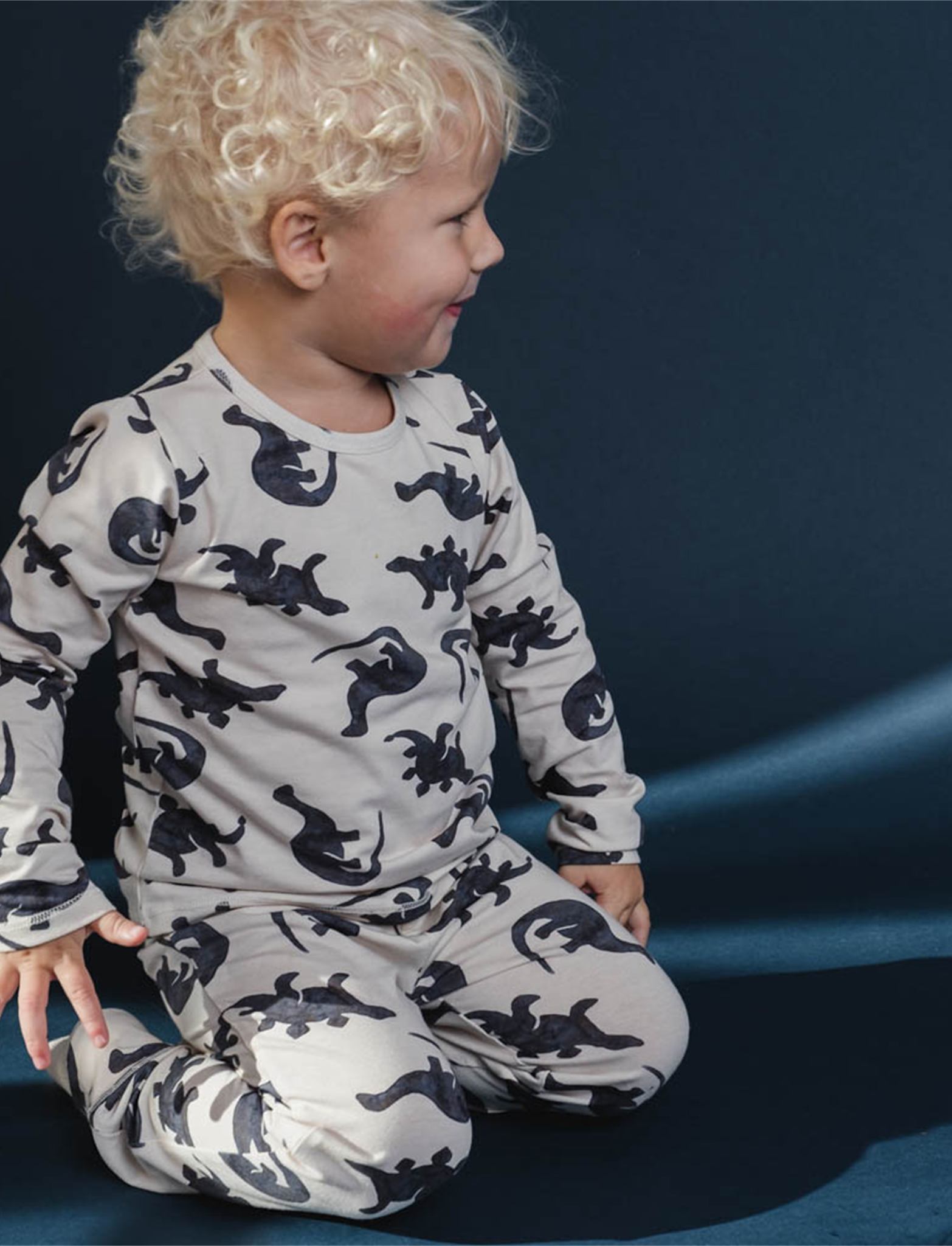 That's Mine Emilio nattøj - Mono dino - 48% Bomuld (Økologisk), 47% Modal, 5% Elastan Buy Tøj||Nattøj||Alle||Favoritter||personale||alt minus sløjfe||NOOS||mette-sale||Dinosaurtøj & kostumer||Mono dino||Jersey||Orderly Emails - Recommended Products||All here.