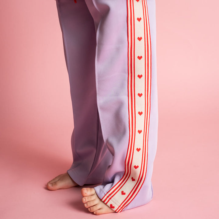 That's Mine Antonie sweatpants - Sweet purple - 49% polyester / 46% rayon / 6% spandex Buy Sweatpants||Bukser & shorts||personale||Sweatsæt||Forår 2026 here.