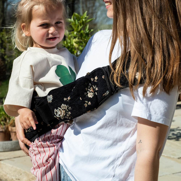 That's Mine Alvo skuldersele - Black Beauty - 100% polyester Buy Pusletasker||Bolig & udstyr||Udstyr||Favoritter||personale||NOOS||Forår 2026 here.